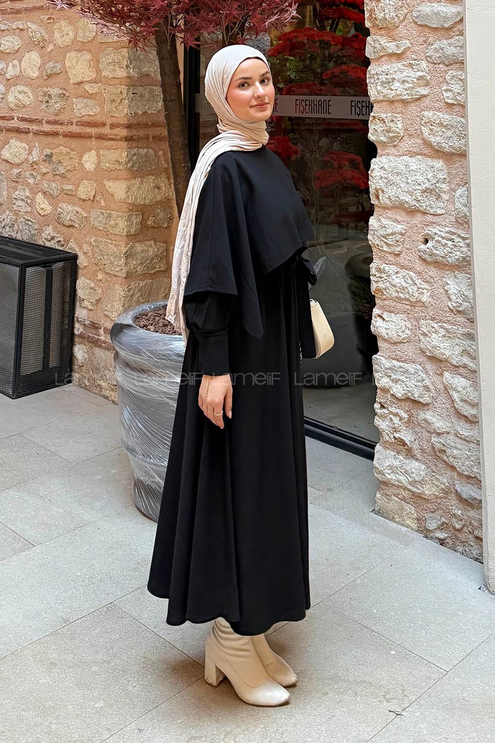 Lamelif Pelerin Detaylı Elbise Siyah