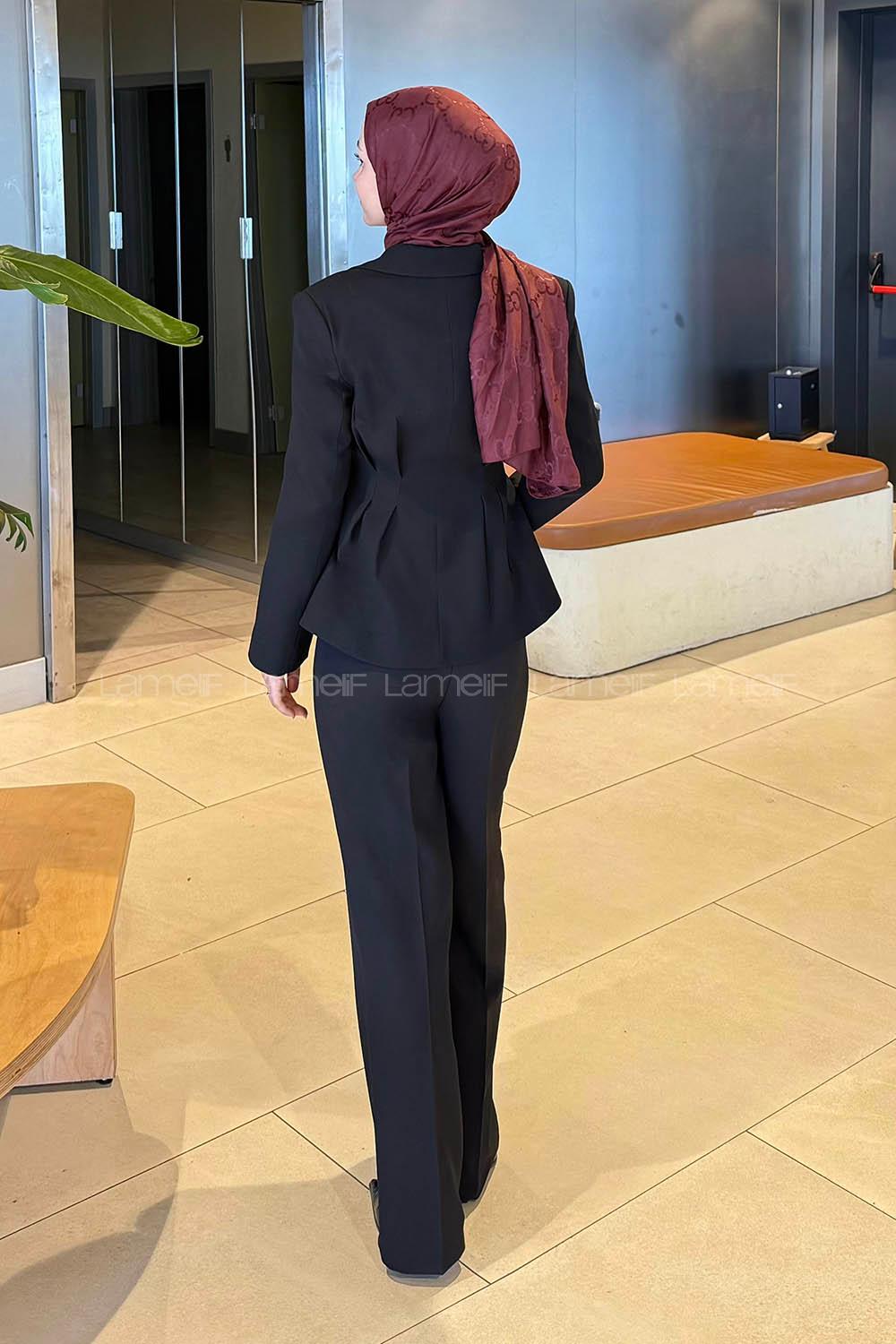 Lamelif Belden Oturtmalı Ceket-Pantolon Takım Siyah