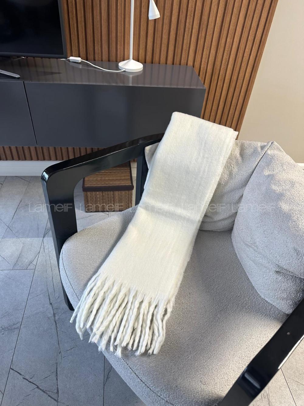 Lamelif Kadın Örgü Püsküllü Atkı Şal