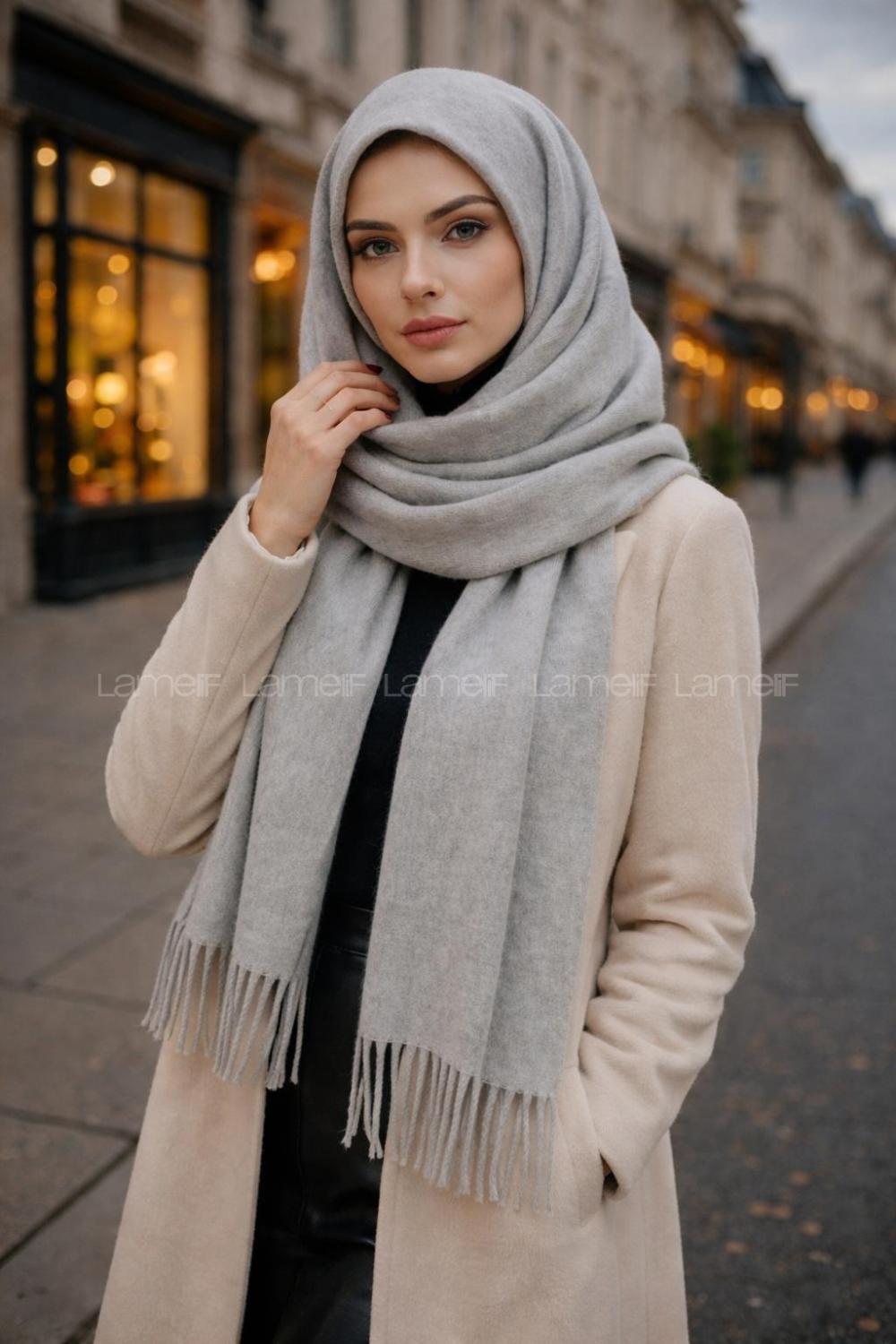 Lamelif Kadın Düz Püsküllü Atkı Şal