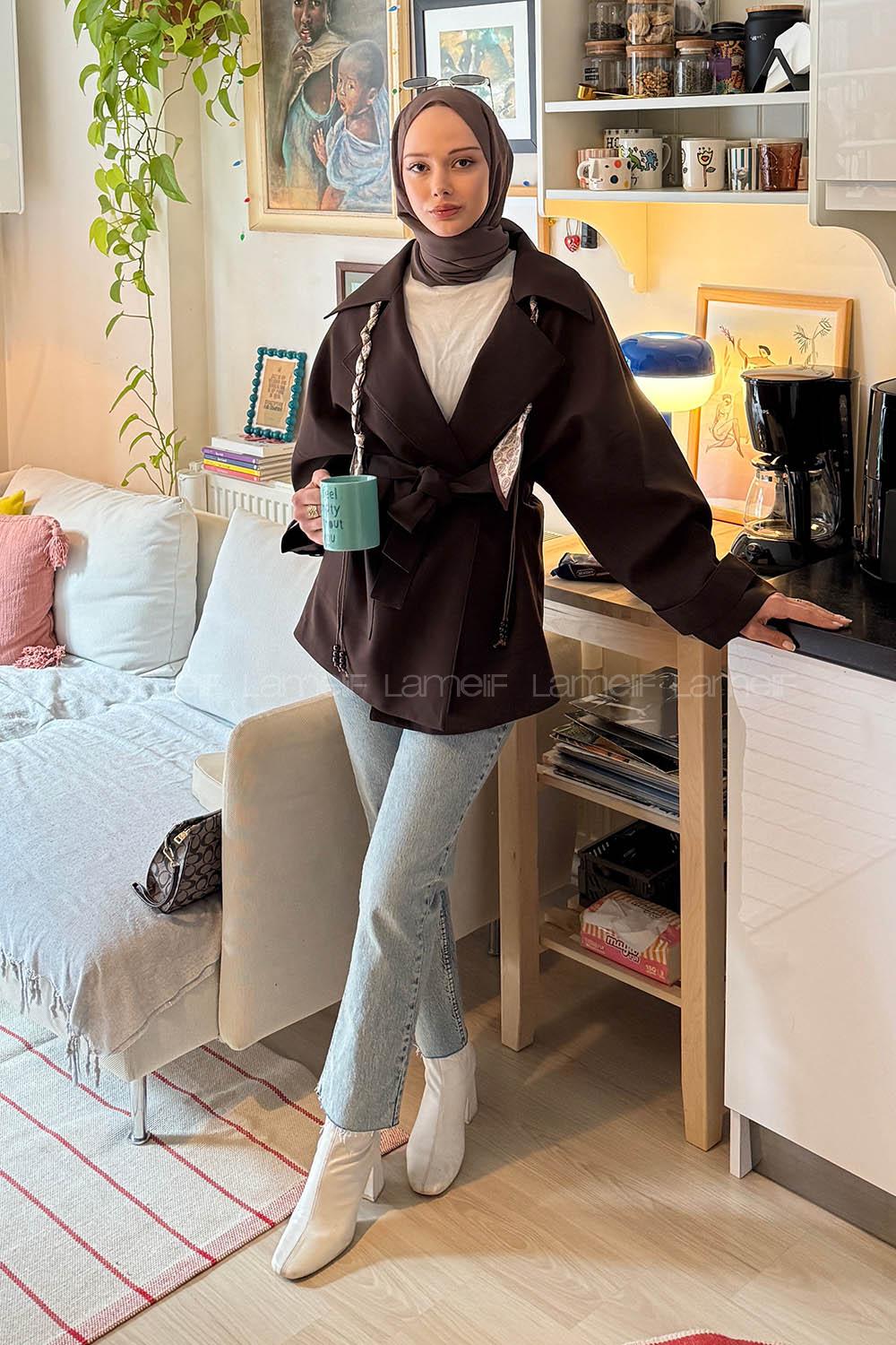 Lamelif Dökümlü Kemerli Trençkot Kahve