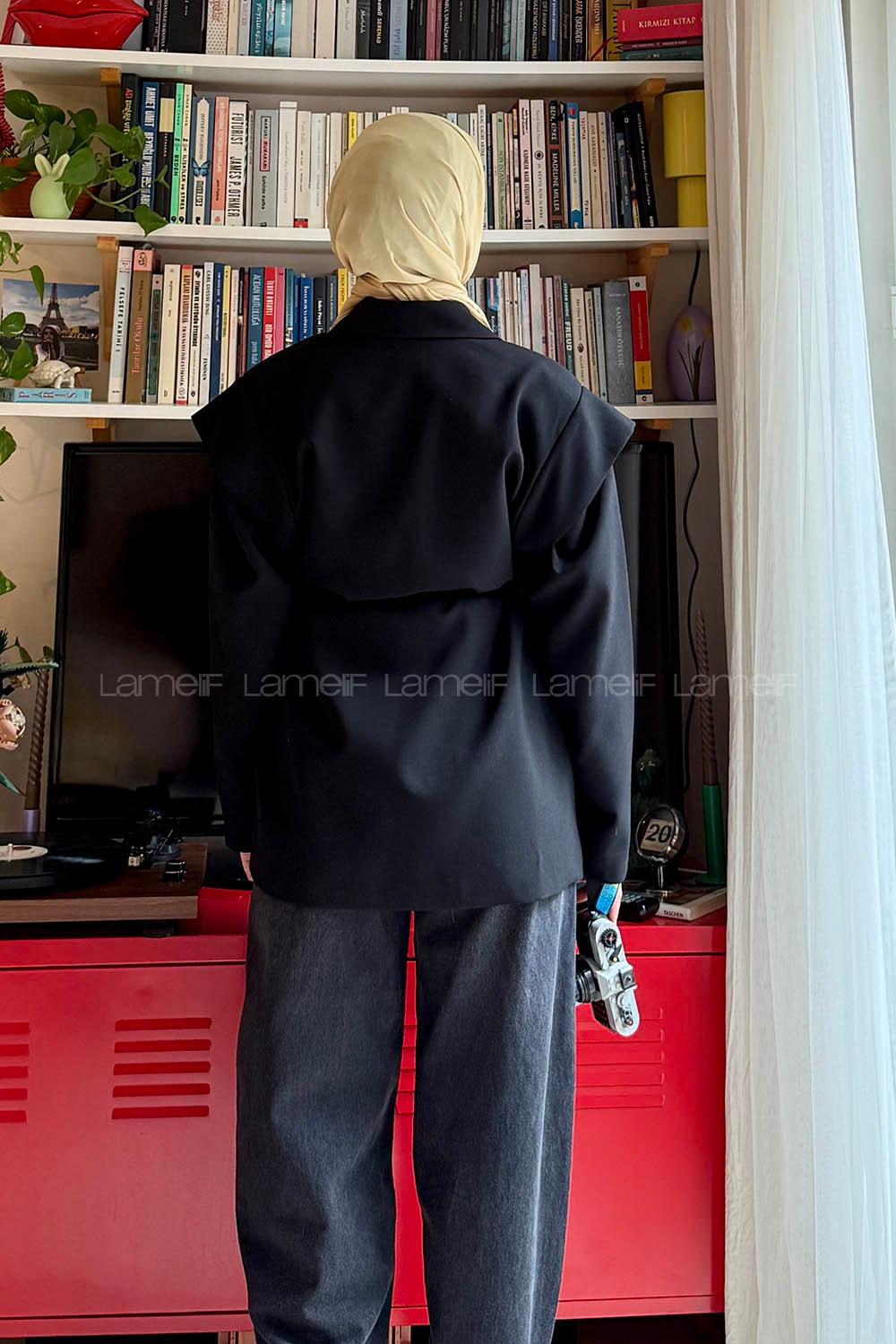 Lamelif Kol Detaylı Oversize Ceket Siyah