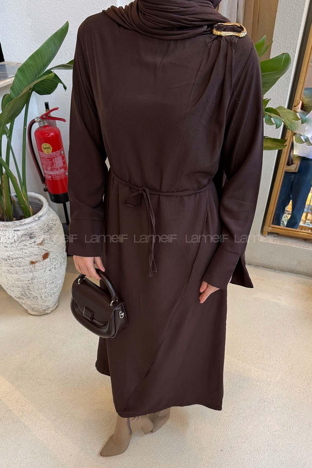 Lamelif Broş Detaylı Tesettür Elbise Acı Kahve