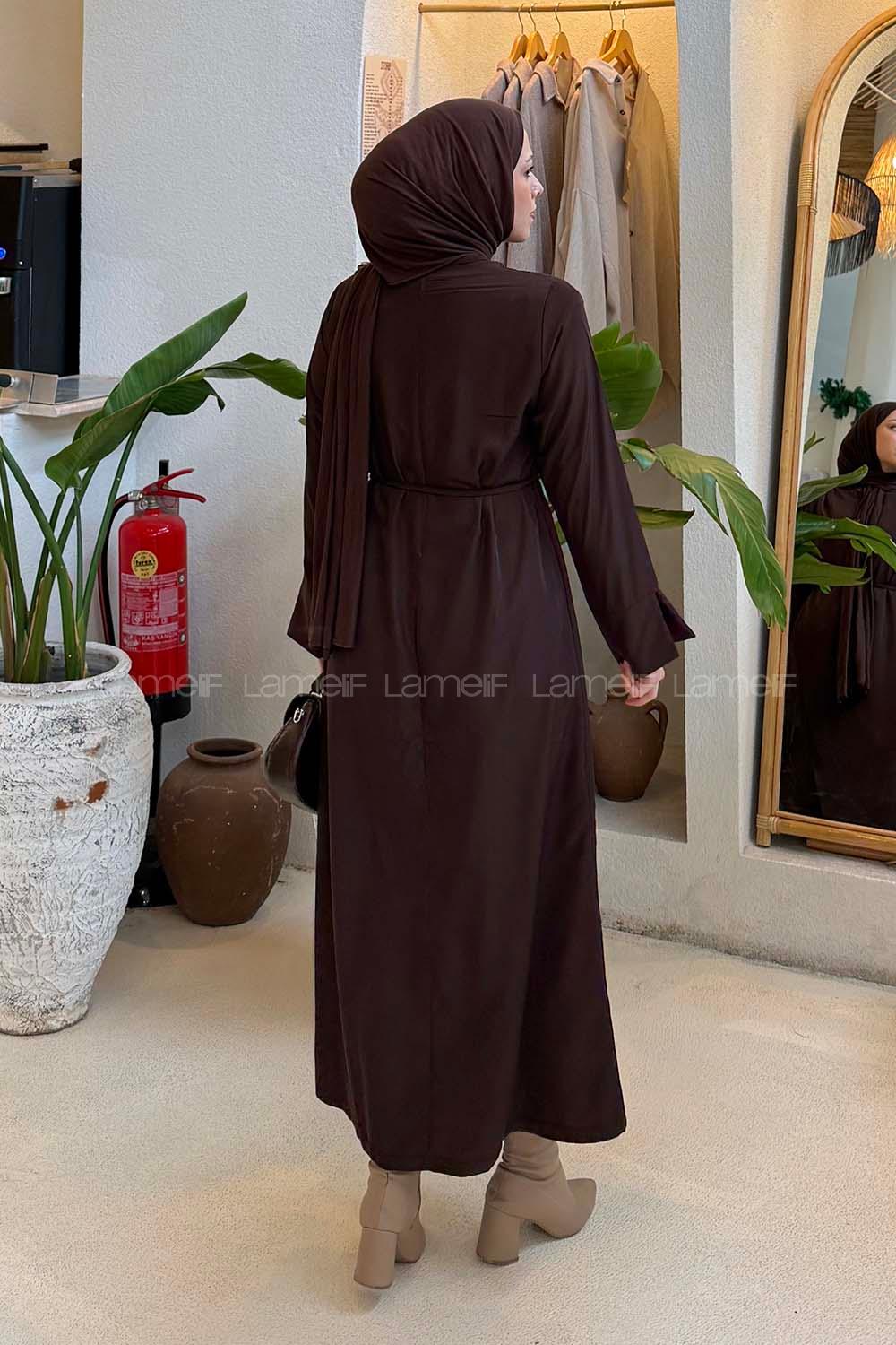 Lamelif Broş Detaylı Tesettür Elbise Acı Kahve