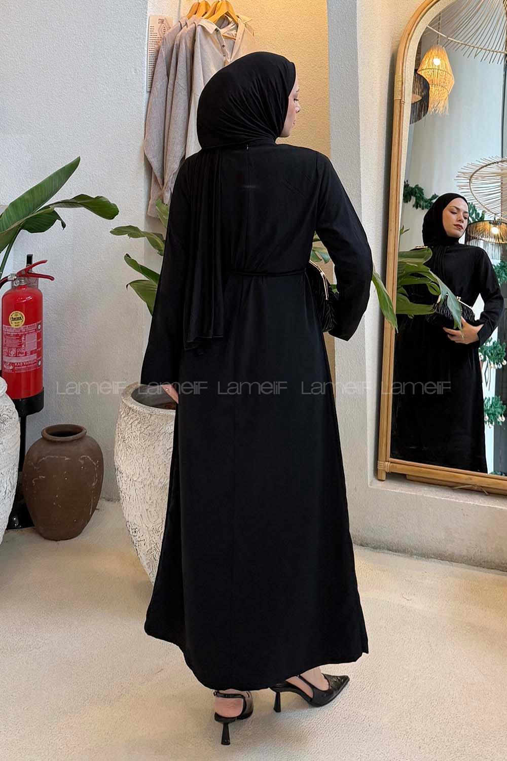 Lamelif Broş Detaylı Tesettür Elbise Siyah