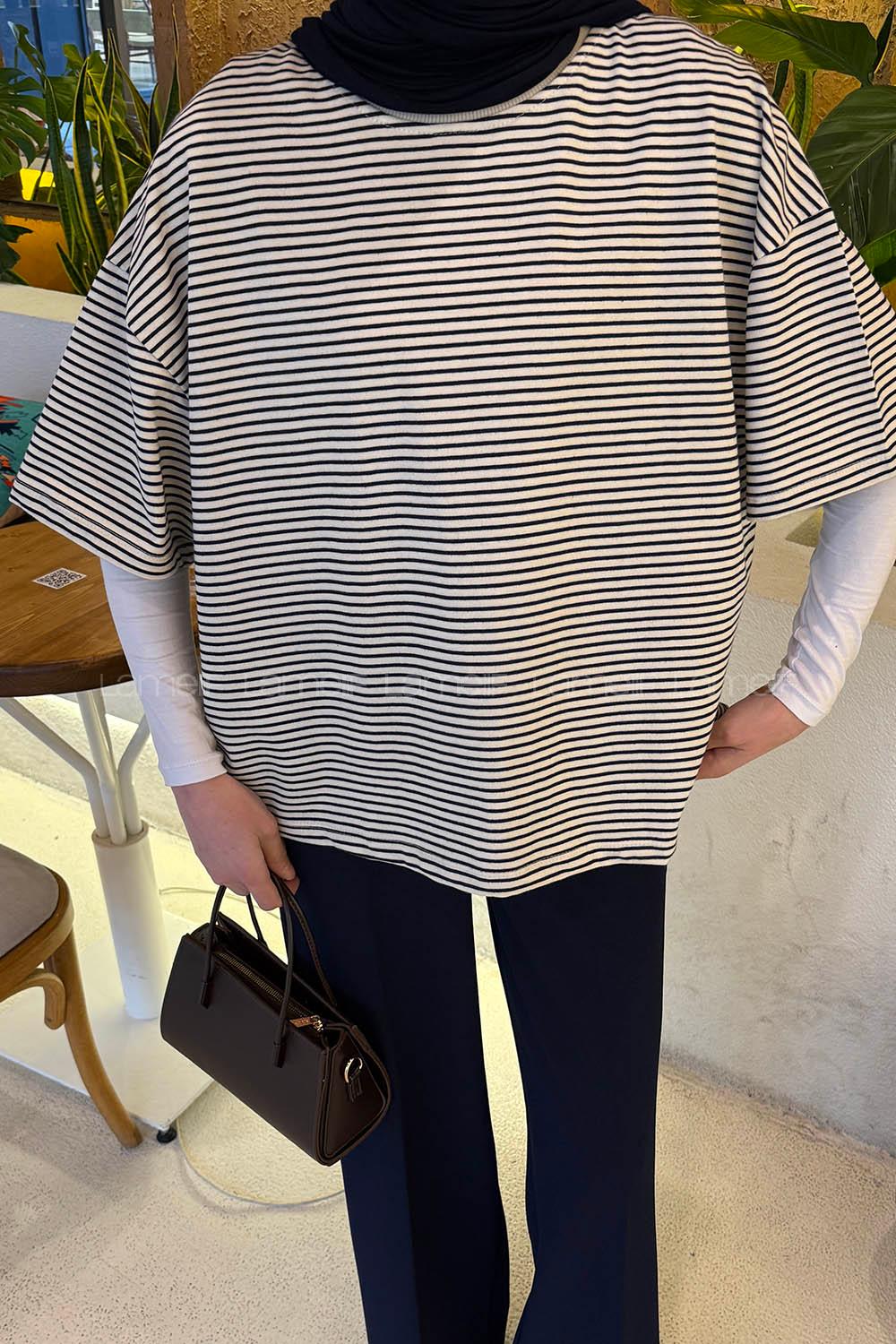 Lamelif Çizgili T-shirt Ekru