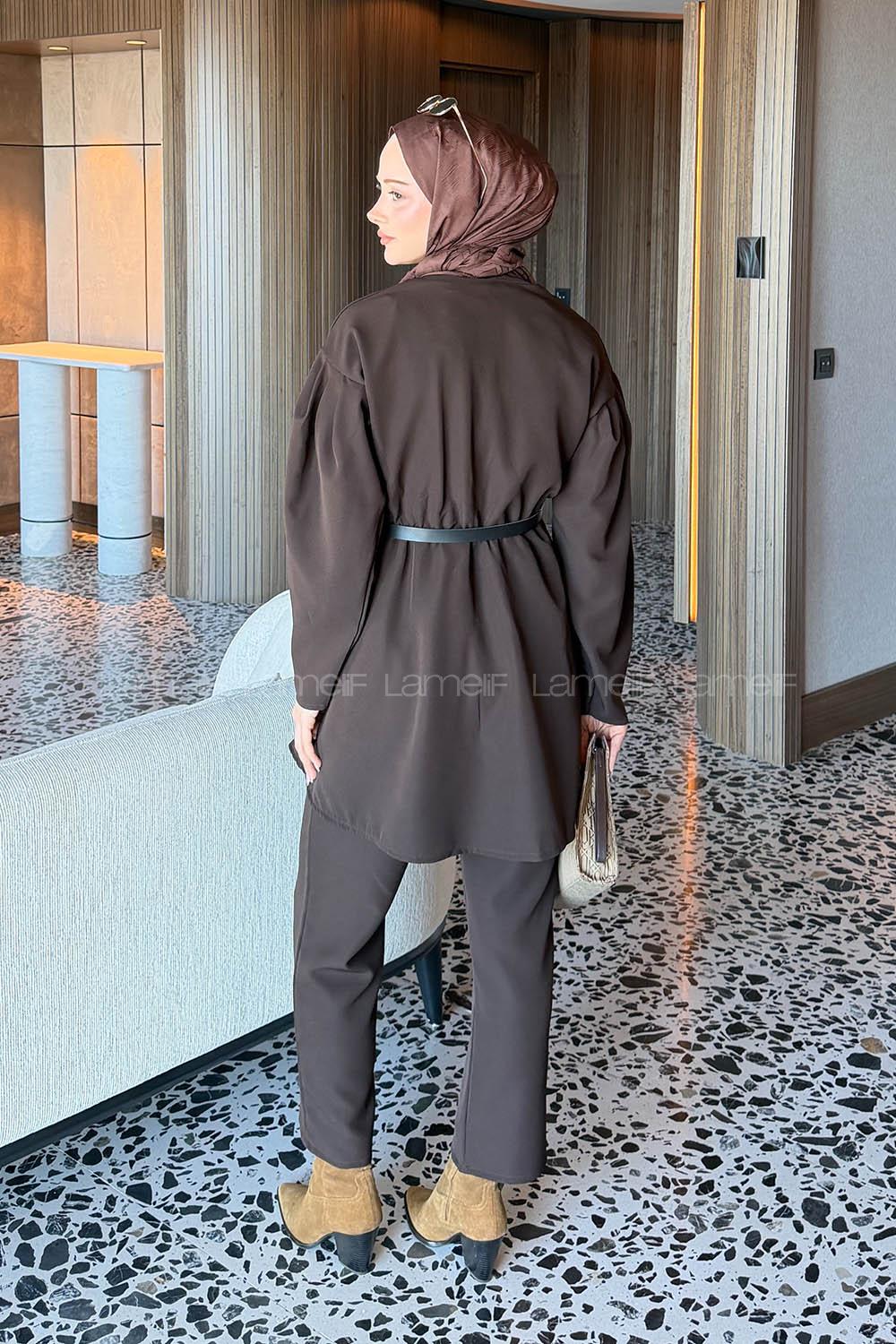 Lamelif Taş Düğme Detaylı Kemerli Takım Acı Kahve