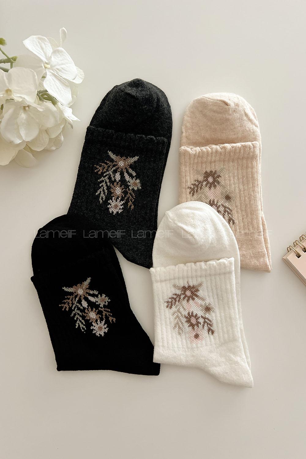 Lamelif 4lü Çiçek Motif Çorap