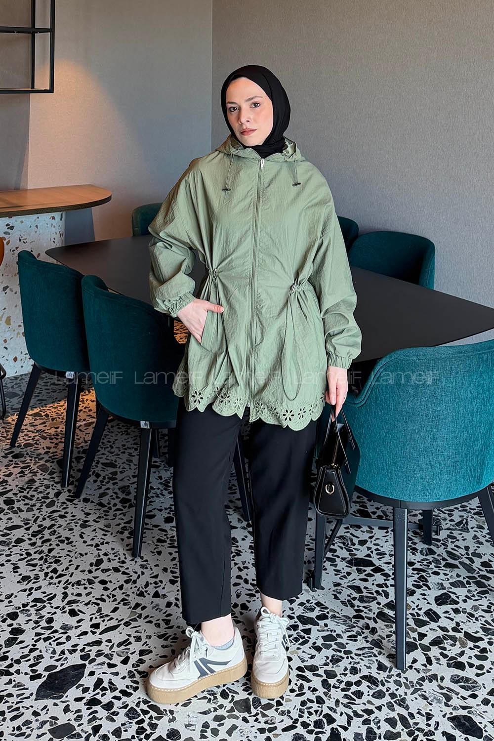 Lamelif Fisto Detaylı Kapüşonlu Yağmurluk Haki