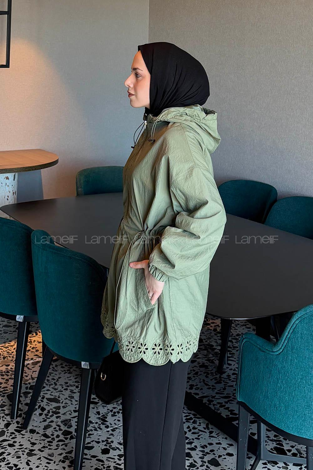 Lamelif Fisto Detaylı Kapüşonlu Yağmurluk Haki