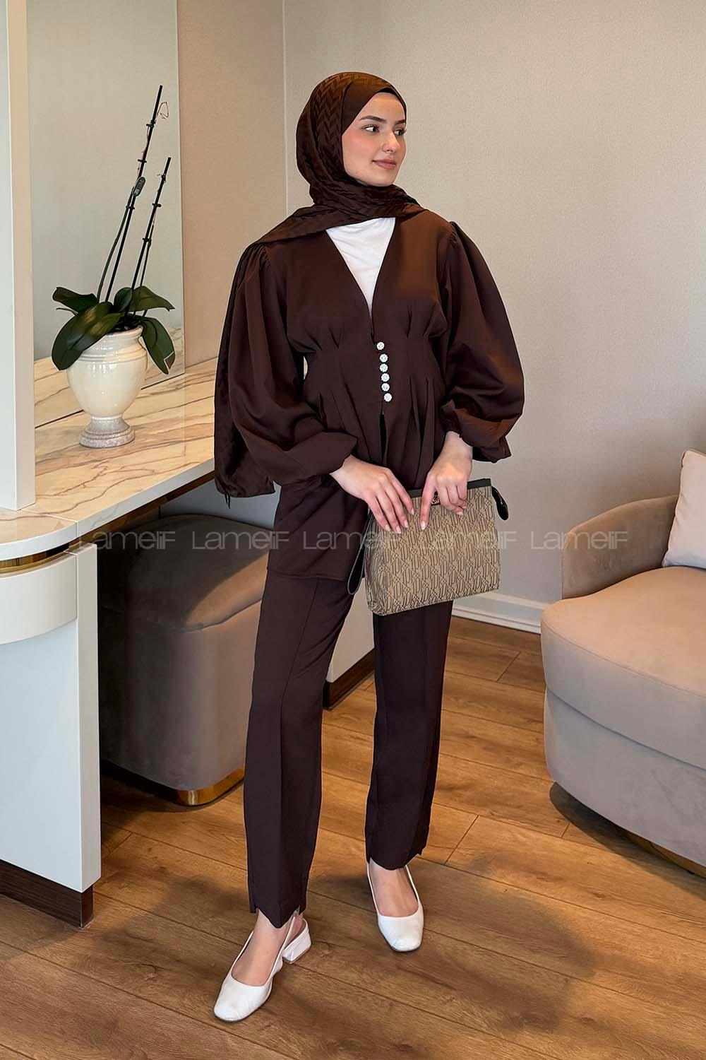 Lamelif Taşlı Düğme Detaylı Takım Koyu Kahverengi