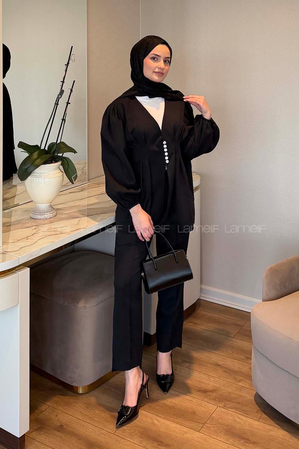 Lamelif Taşlı Düğme Detaylı Takım Siyah