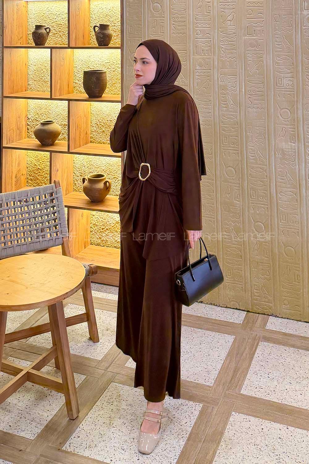 Lamelif Toka Detaylı Asimetrik Takım Kahverengi