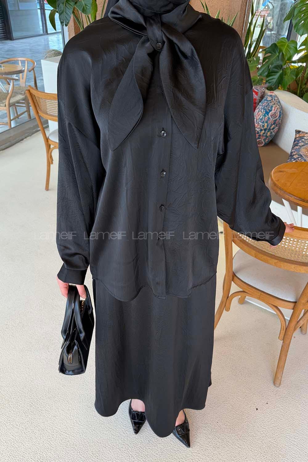 Lamelif Yaka Detaylı Etekli Takım Siyah