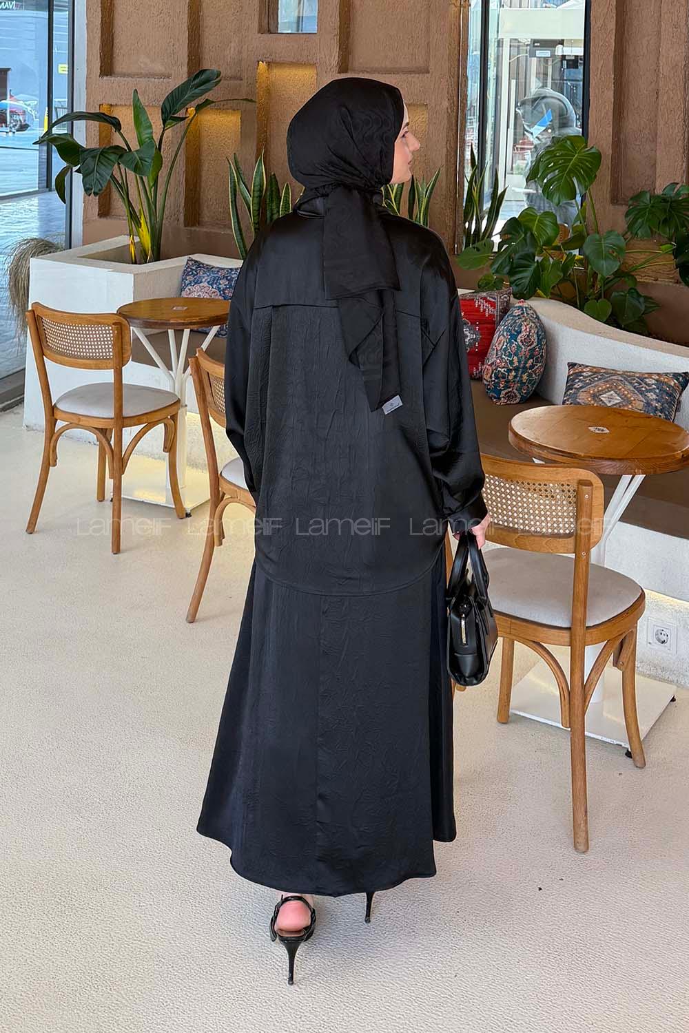 Lamelif Yaka Detaylı Etekli Takım Siyah