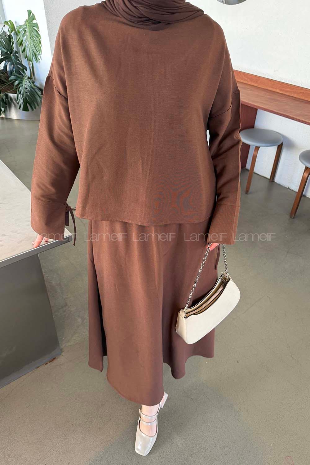 Bitter Brown Crew Neck Long Arm Linen Flared Skirt Suit