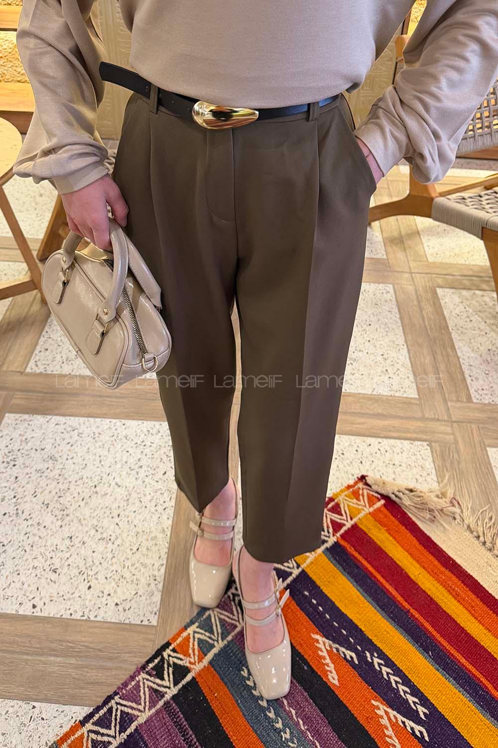 Lamelif Kemer Detaylı Havuç Pantolon Haki