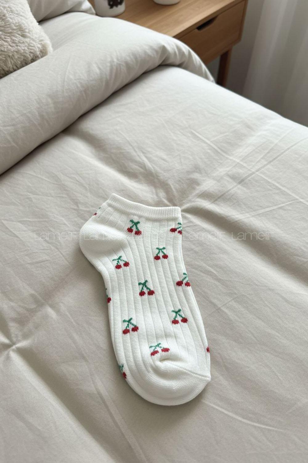 Lamelif Yıkamalı Penye Fitilli Kiraz Çorap