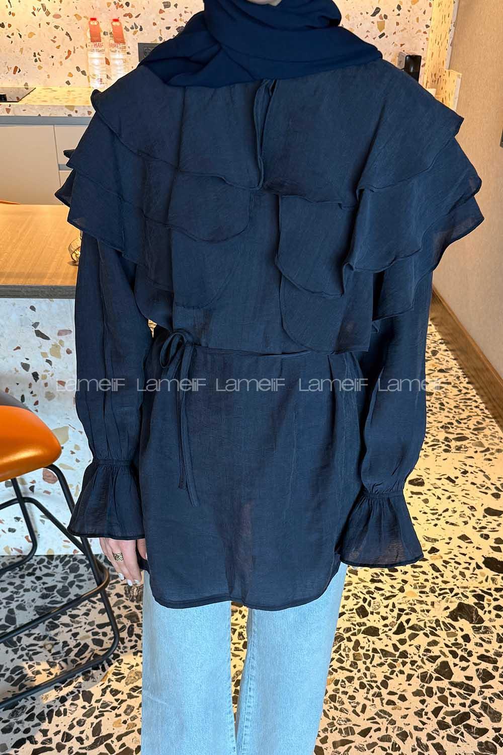 Lamelif Volan Detaylı Kol Büzgülü Gömlek Lacivert