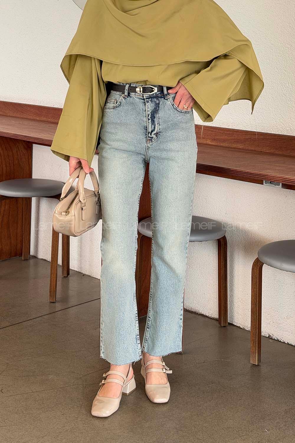 Lamelif Kesik Paça Fit Jean Açık Mavi