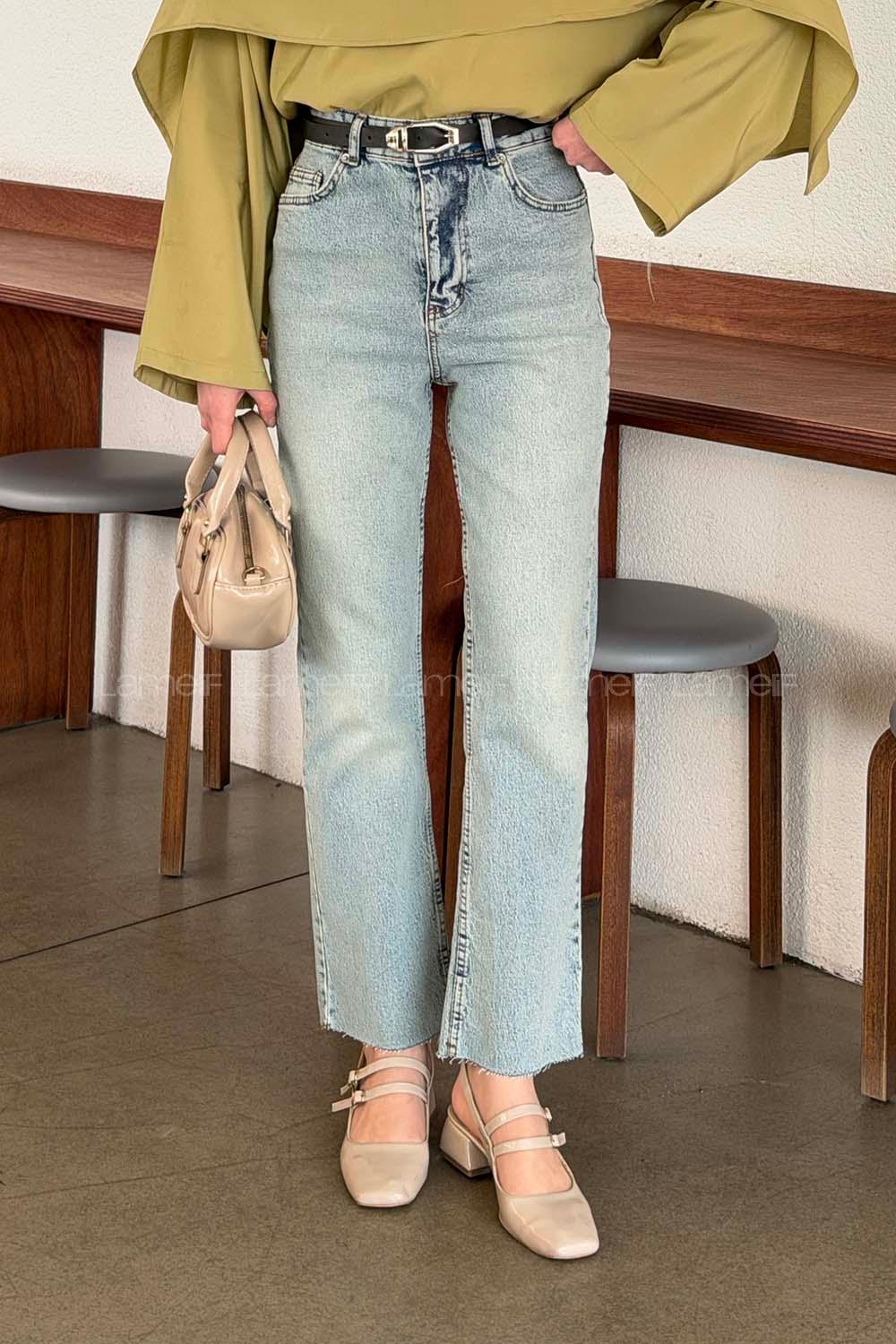 Lamelif Kesik Paça Fit Jean Açık Mavi