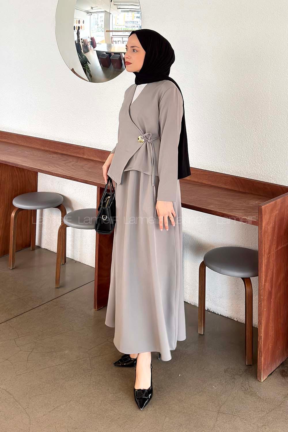 Lamelif Yan Bağlama Detaylı Etekli Takım Gri