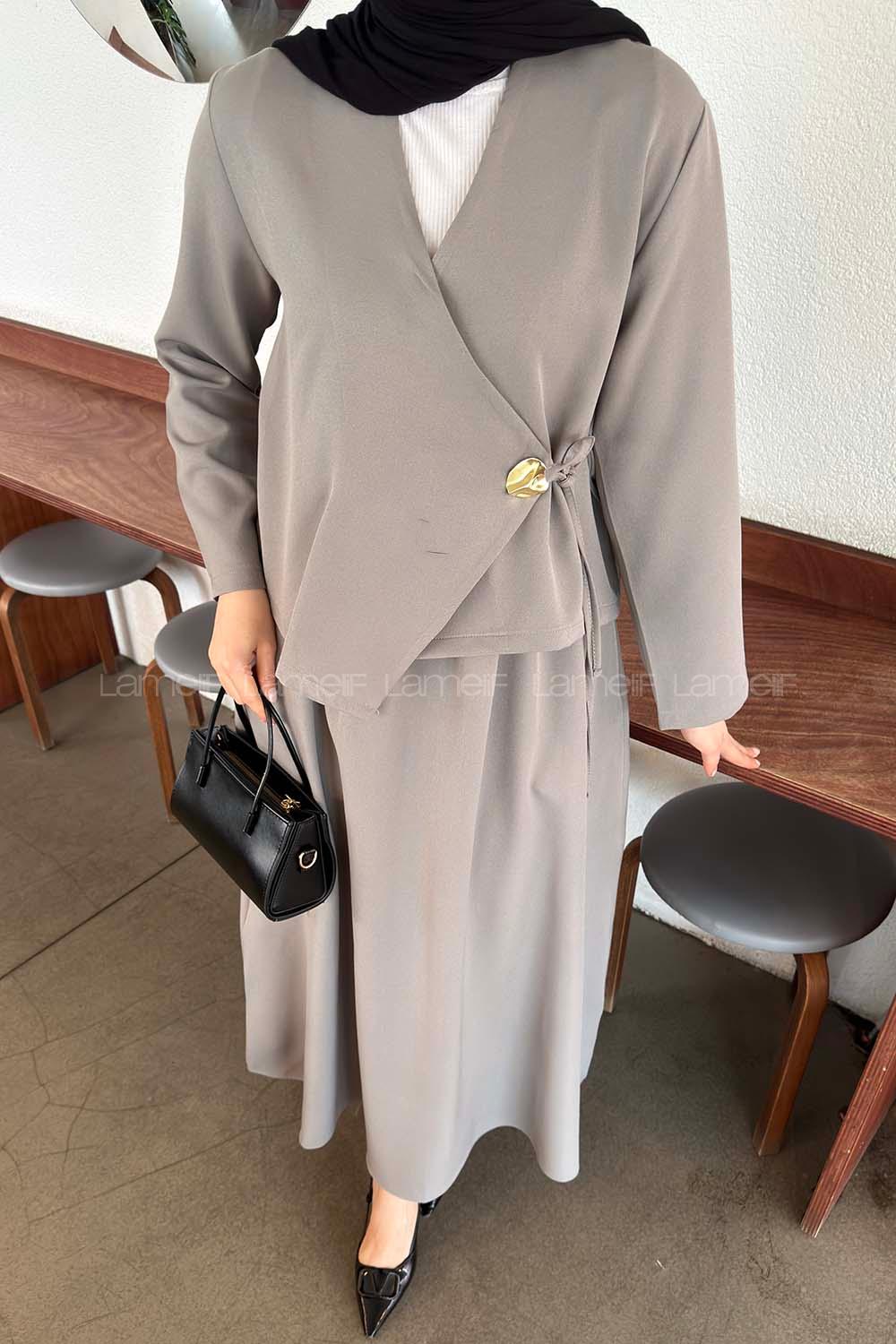 Lamelif Yan Bağlama Detaylı Etekli Takım Gri