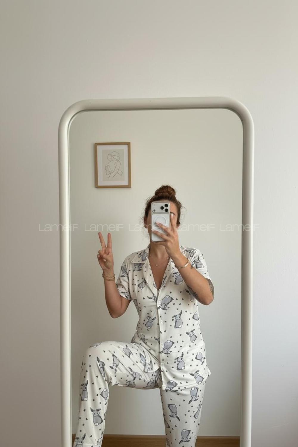 Lamelif Kadın Milan Soft Touch Ön Düğmeli Tavşan Pijama Takımı