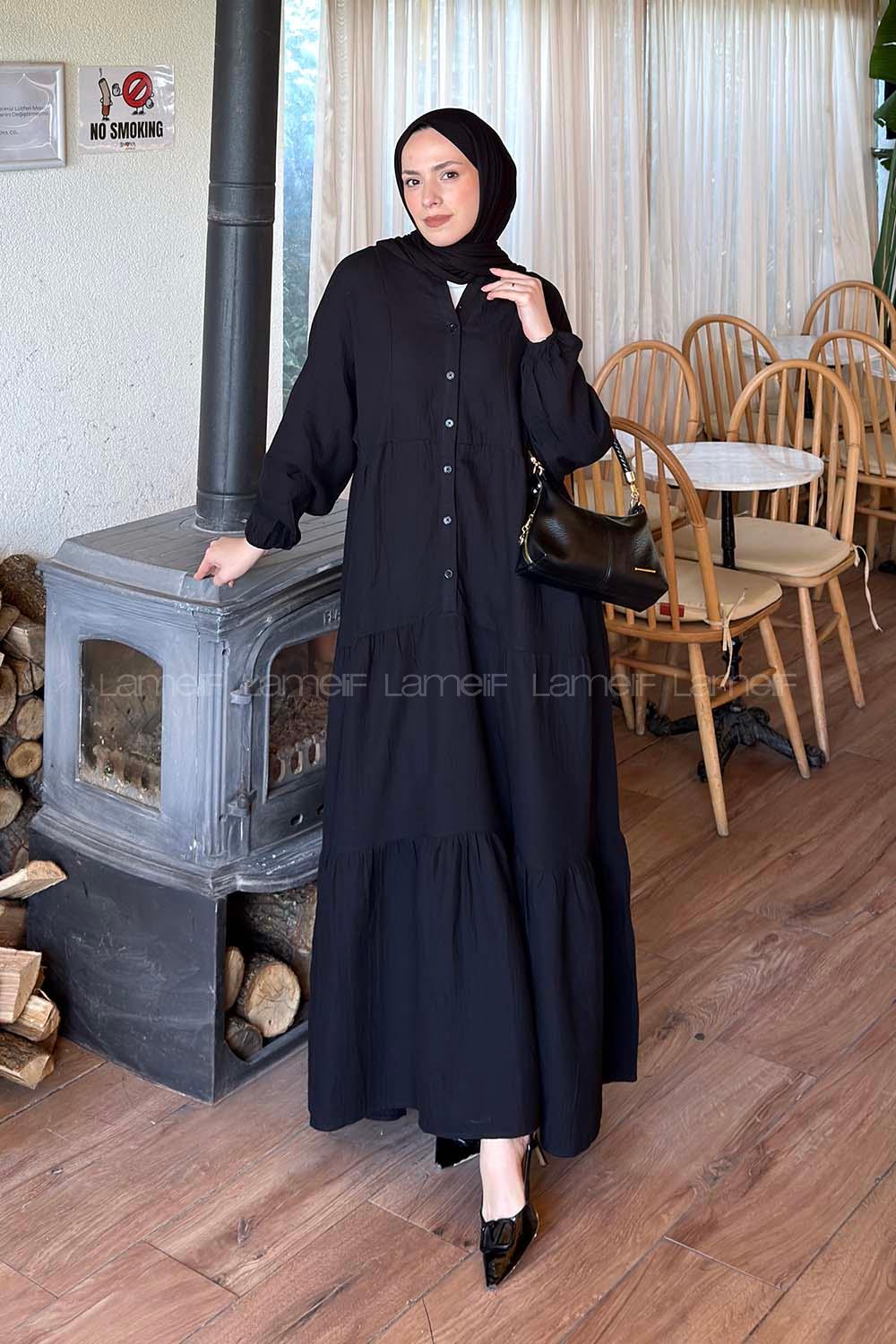Lamelif Ön Yarım Düğme Detaylı Müslin Kumaş Tesettür Elbise Siyah