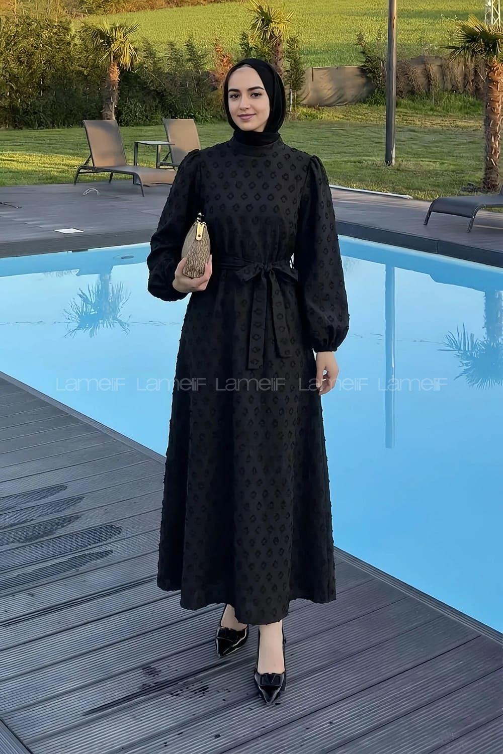 Lamelif Kabartma Nakış İşlemeli Tesettür Elbise Siyah