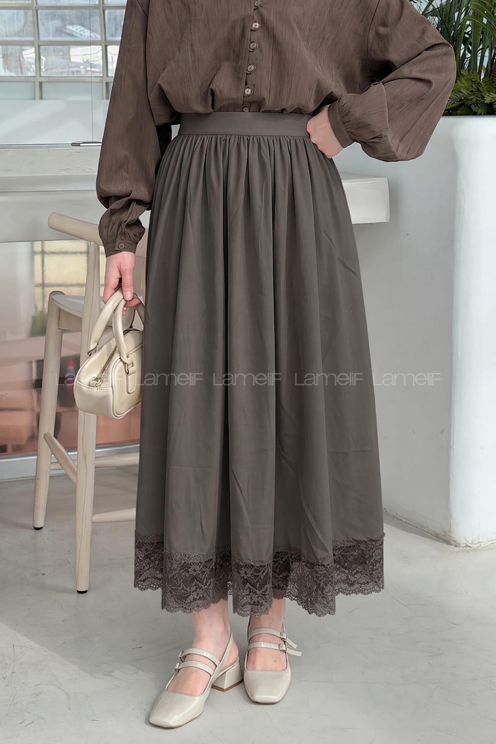 Lamelif Dantel Detaylı Saten Etek Kahverengi