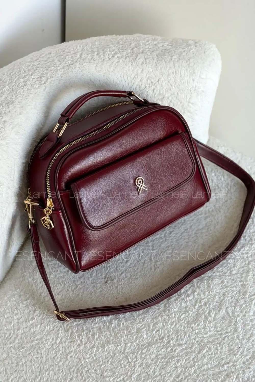 Lamelif Kapak Detaylı Kadın Çapraz Çanta Bordo