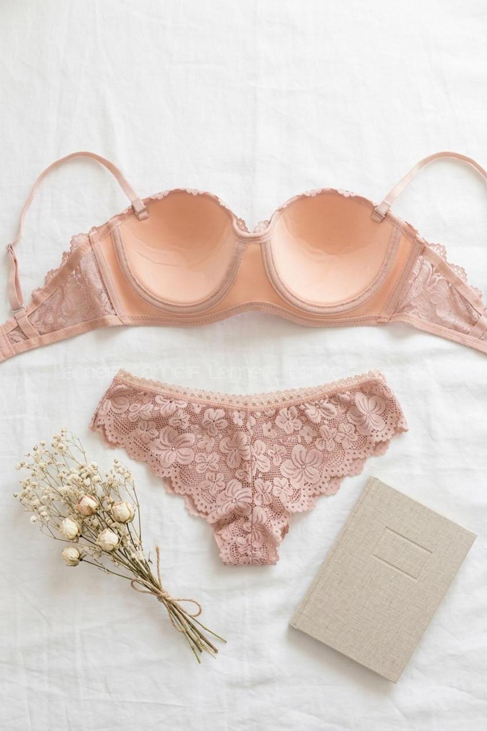 Lamelif Çıkarılabilir Askılı Lotus Takım