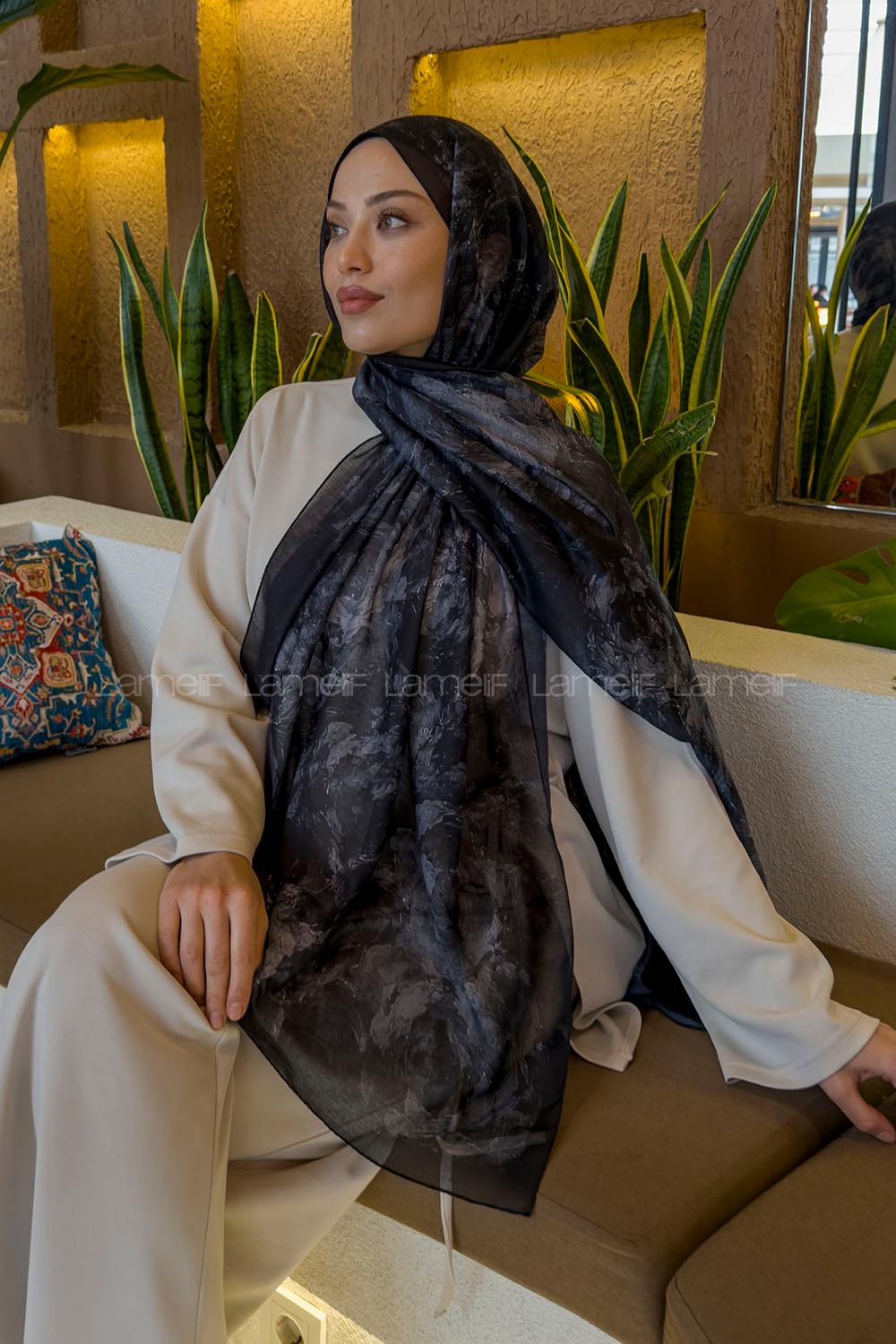 Lamelif Gül Çiçek Desen Ferah Şal Siyah