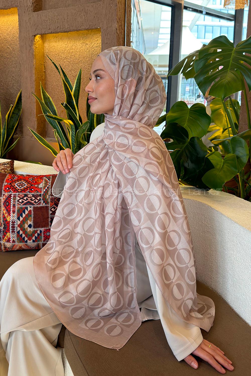 Lamelif Halka Desen Ferah Şal Bej