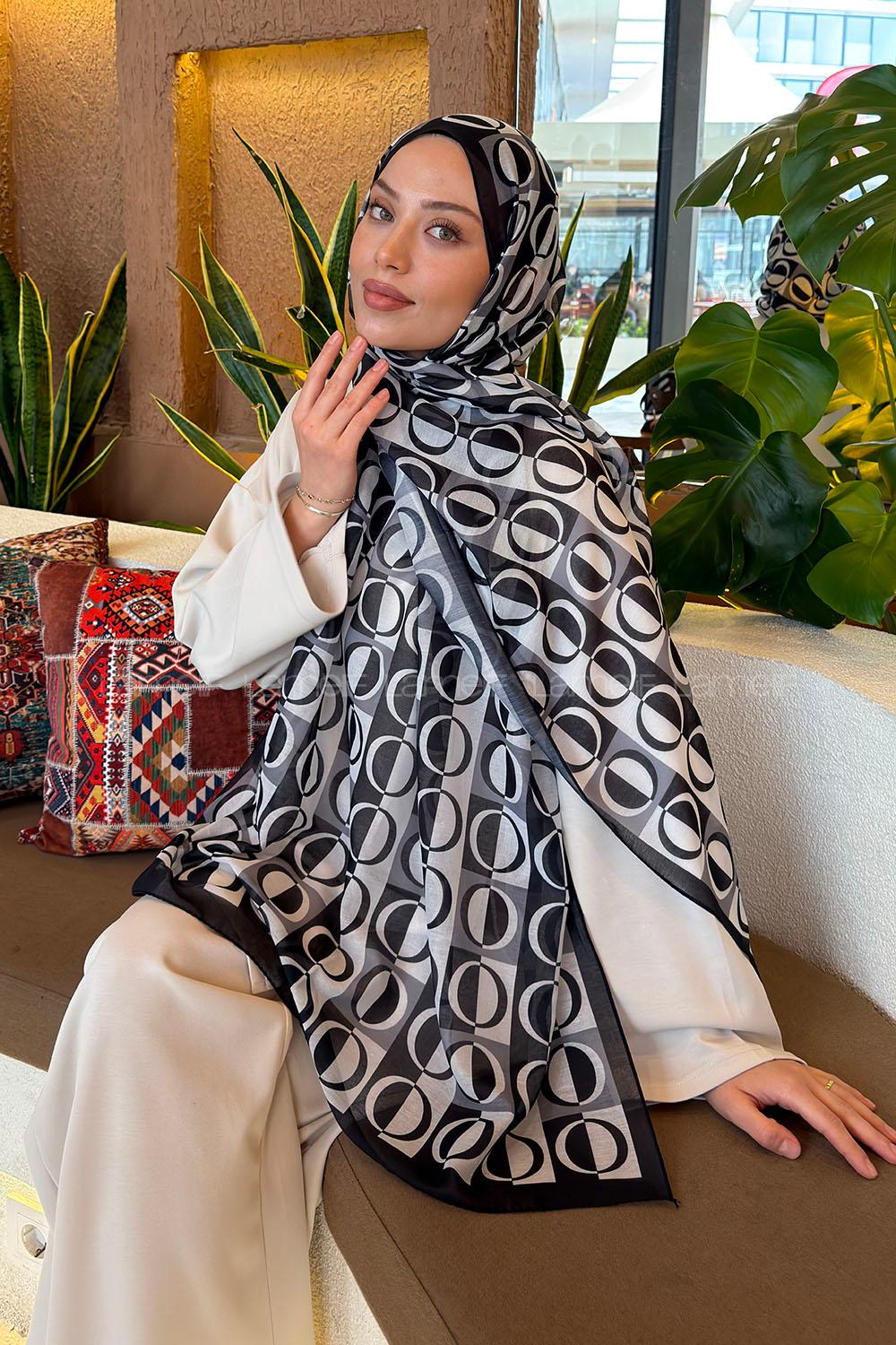 Lamelif Halka Desen Ferah Şal Siyah