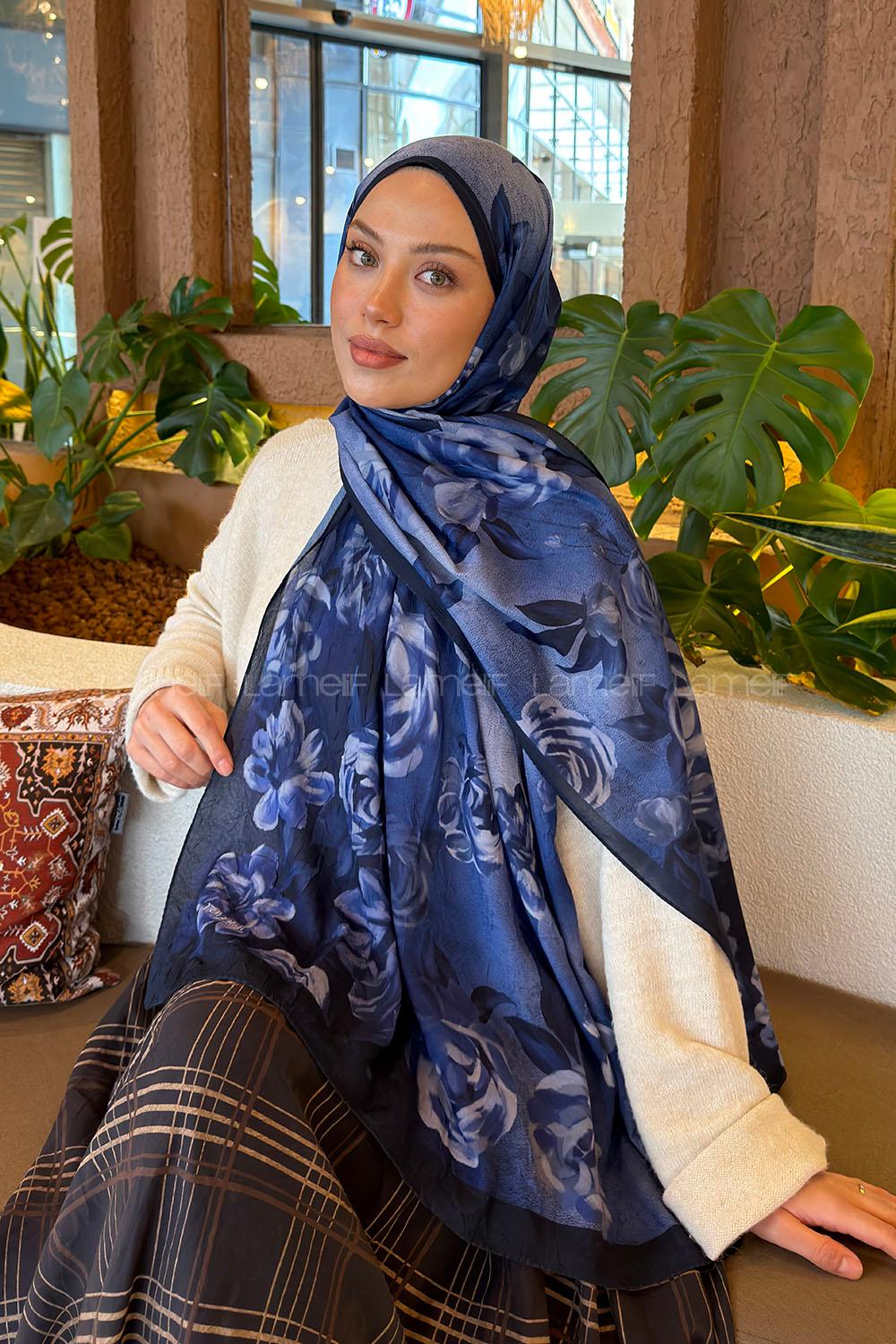 Lamelif Çiçek Desen Bambu Şal Lacivert