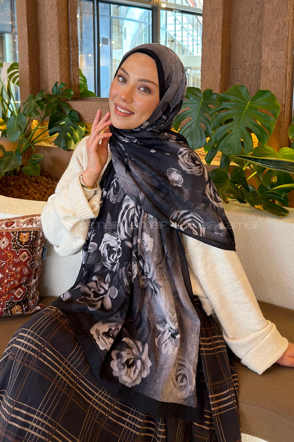 Lamelif Çiçek Desen Bambu Şal Siyah