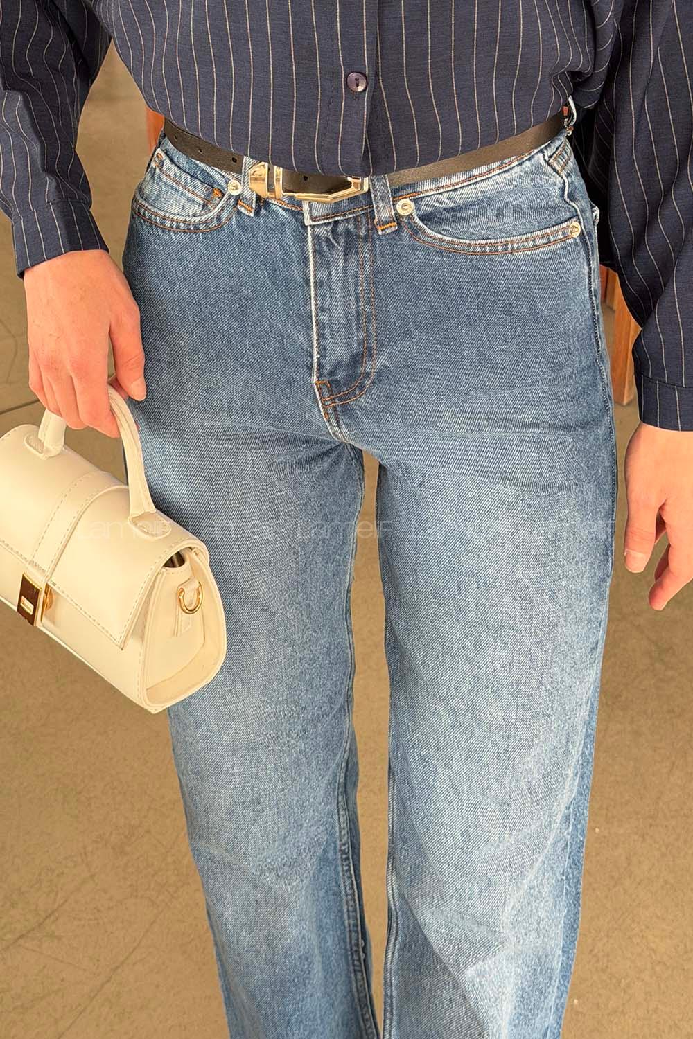 Lamelif Yırtık Paça Düz Kesim Jean Mavi