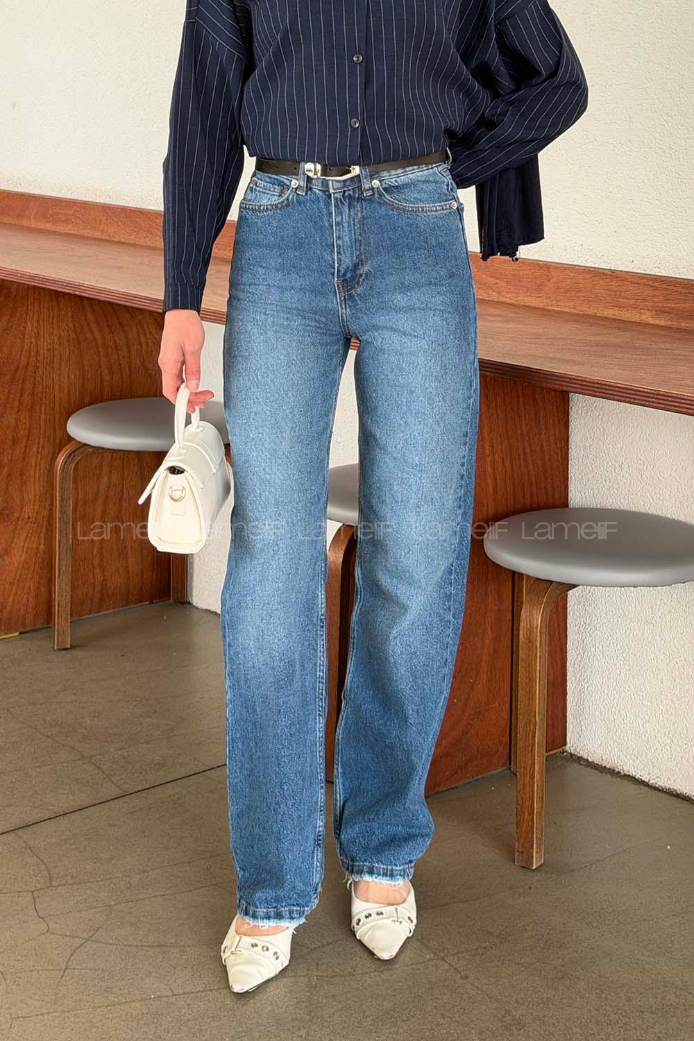 Lamelif Yırtık Paça Düz Kesim Jean Mavi