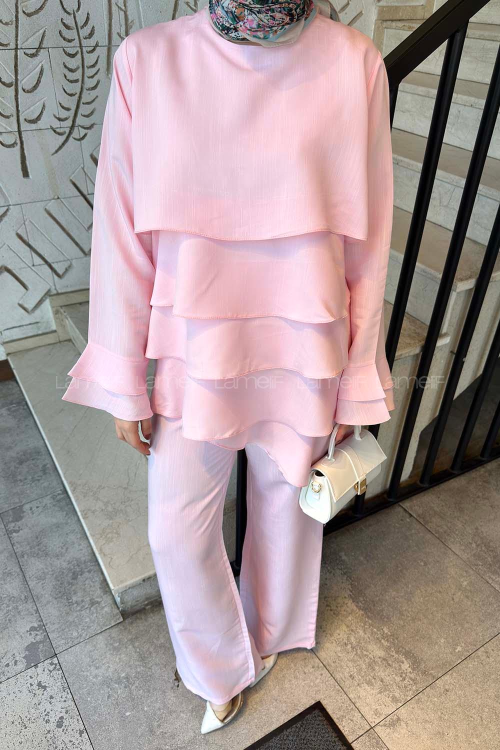 Lamelif Kat Detaylı Pantolonlu Takım Pembe