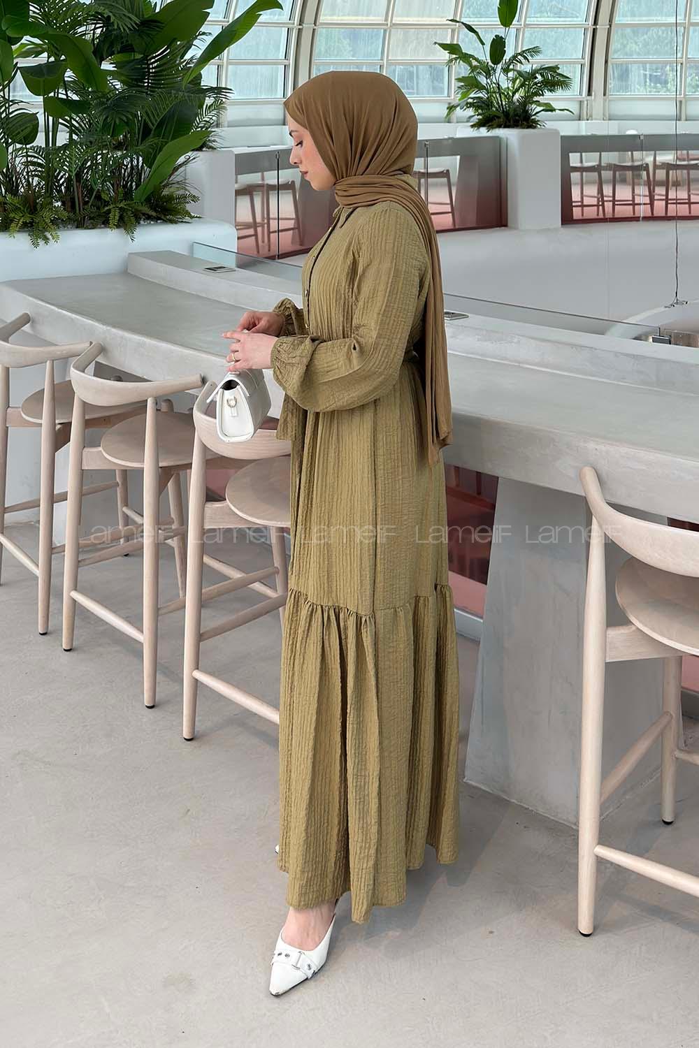 Lamelif Bağlama Detaylı Kat Etekli Elbise Haki