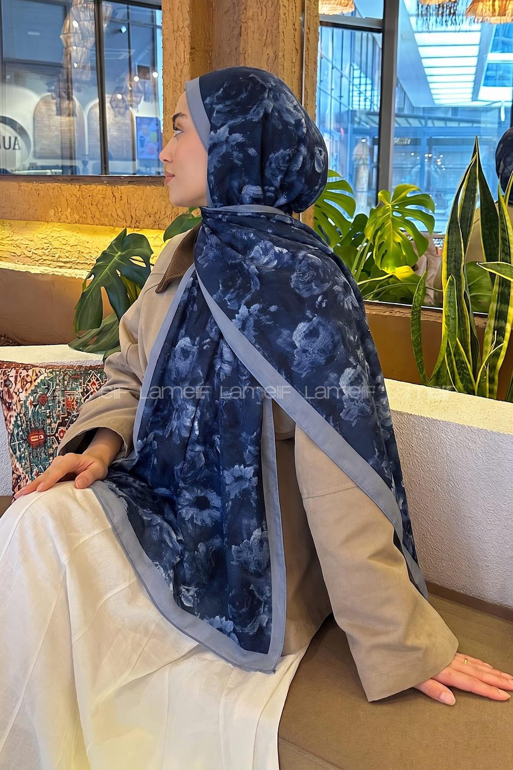 Lamelif Gül Çiçek Desen Lara Soft Şal Lacivert