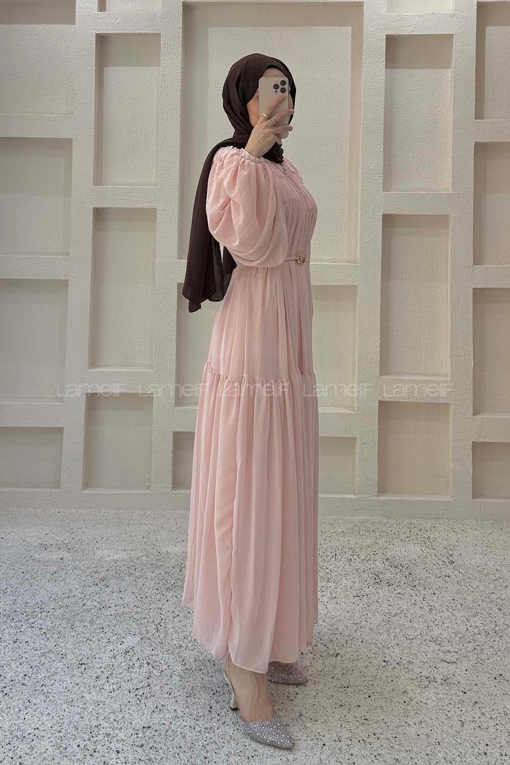 Lamelif Kat Detaylı Şifon Elbise Pembe
