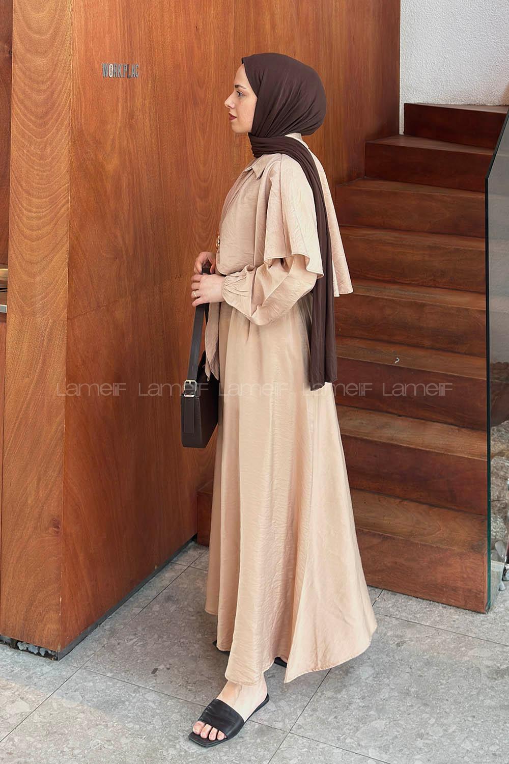 Lamelif Gold Toka Detaylı Pelerinli Etekli Takım Camel