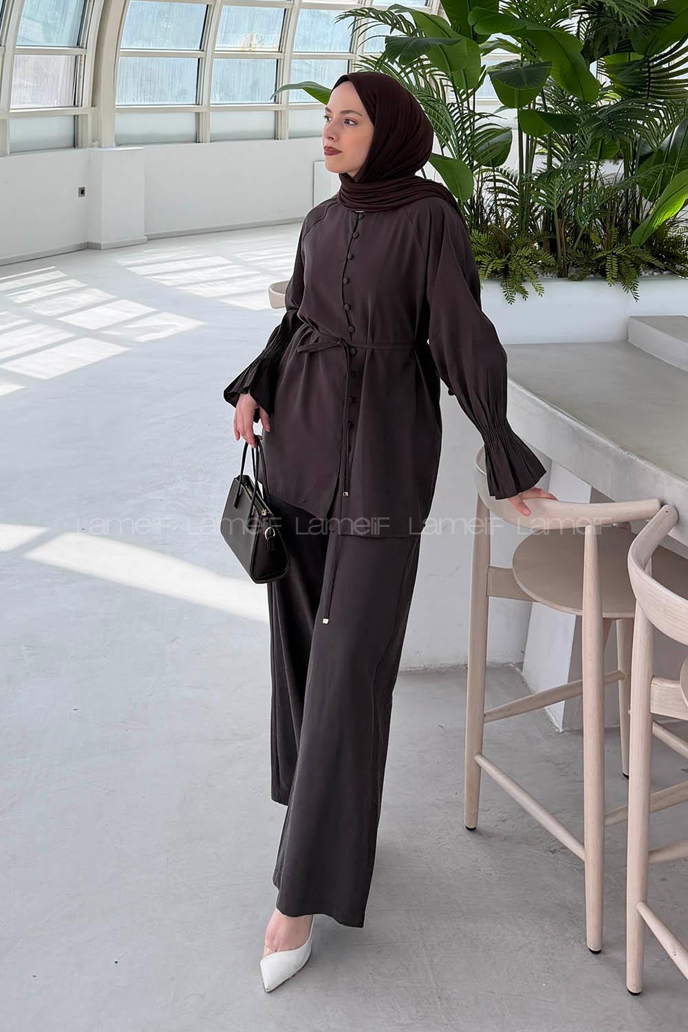 Bitter Brown Crew Neck Long Arm Sandy Fabric Regular Trousers Comfortable Suit