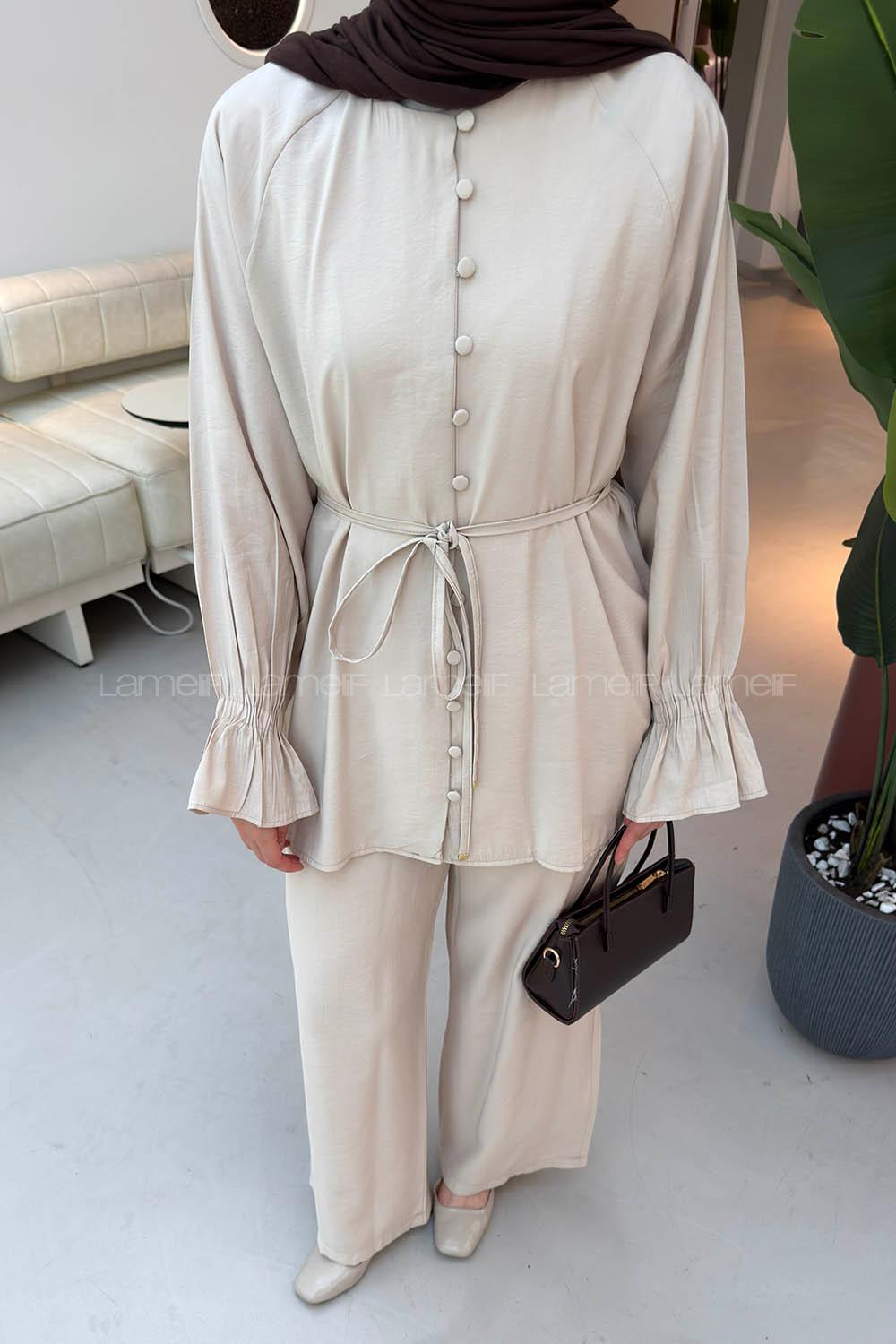 Cream Crew Neck Long Arm Sandy Fabric Regular Trousers Comfortable Suit