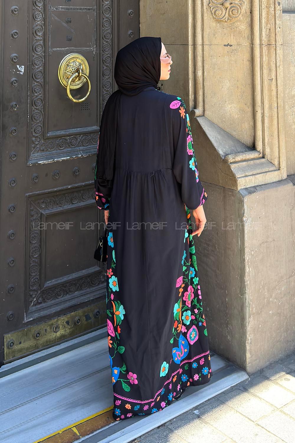 Lamelif Çiçek Detaylı Elbise Siyah