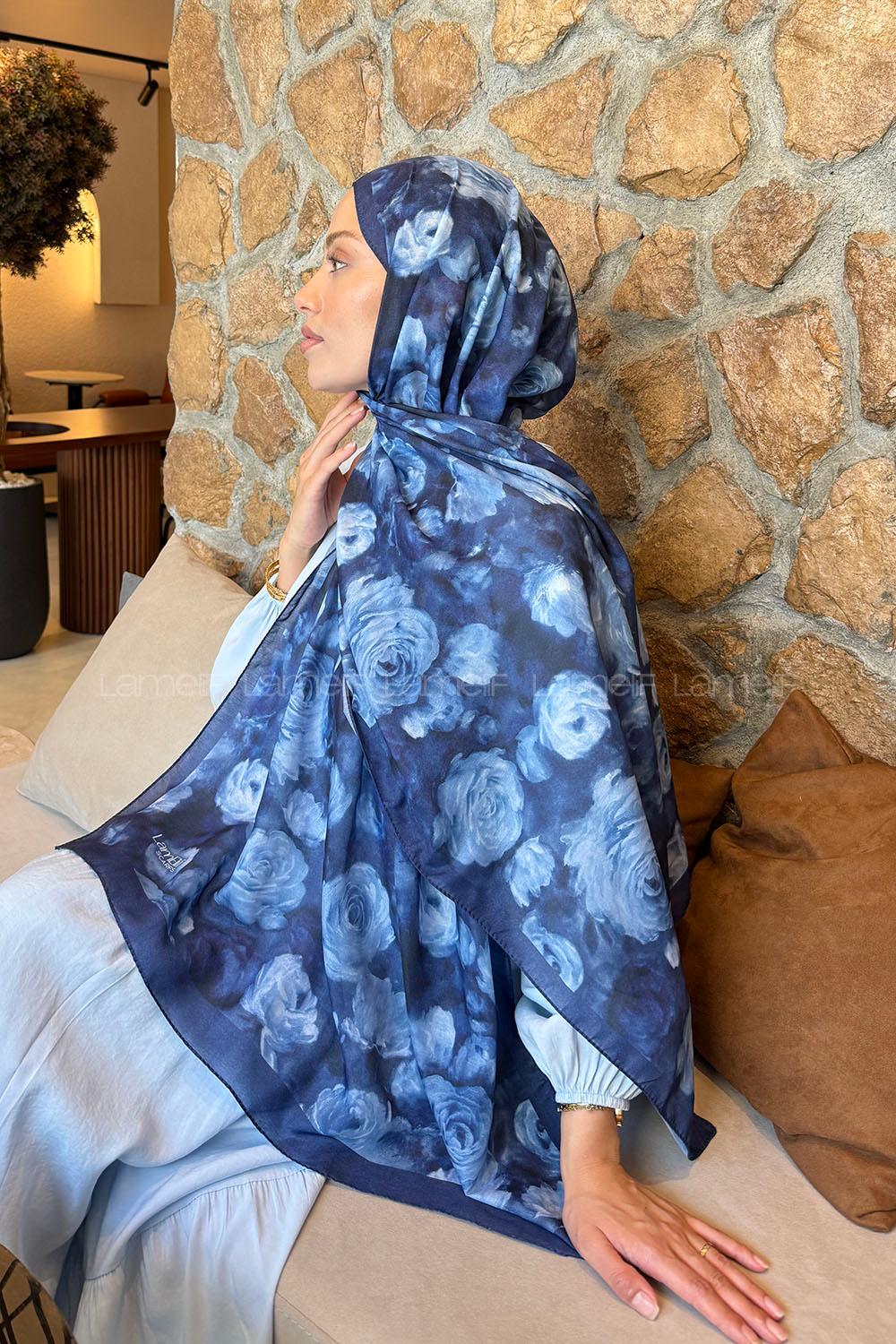 Lamelif  Botanik Çiçek Desen Lara Soft Şal Lacivert