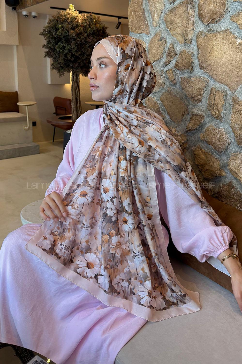 Lamelif Papatya Desen Lara Soft Şal Camel